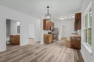 517 E Linney St, Dayton, TX 77535 - Photo 5