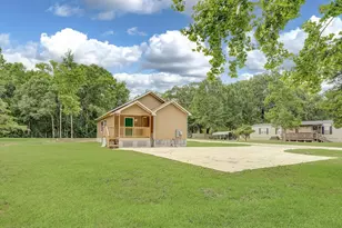 517 E Linney St, Dayton, TX 77535 - Photo 35