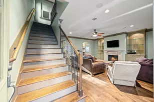 1106 W 18th St, Houston, TX 77008 - Photo 9