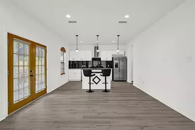 424 S Holmes Street, La Porte, TX 77571 - Photo 11