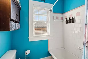 1821 25th St St, Galveston, TX 77550 - Photo 21