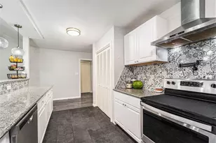 12215 Hillcroft St, Houston, TX 77035 - Photo 13