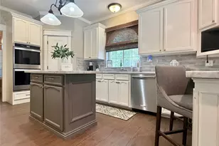 945 S Main St, Vidor, TX 77662 - Photo 15
