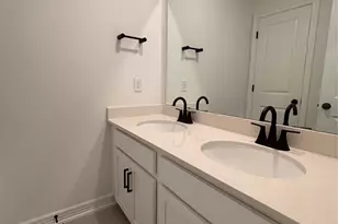 7819 Jade Crst Dr, Angleton, TX 77515 - Photo 13