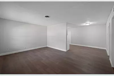 214 E 1st Street, Deer Park, TX 77536 - Photo 7