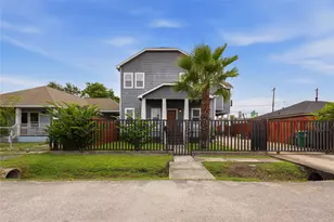 704 Vincent St, Houston, TX 77009 - Photo 1