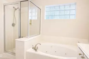 11 Auburn Path Dr, The Woodlands, TX 77382 - Photo 21