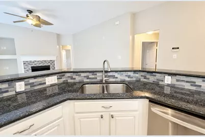 11 Auburn Path Drive, The Woodlands, TX 77382 - Photo 11