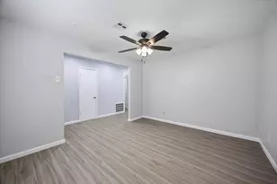 9315 Glen Shadow Dr, Houston, TX 77088 - Photo 3