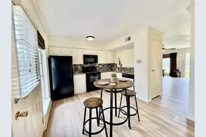 2002 Gentryside Drive #103, Houston, TX 77077 - Photo 5
