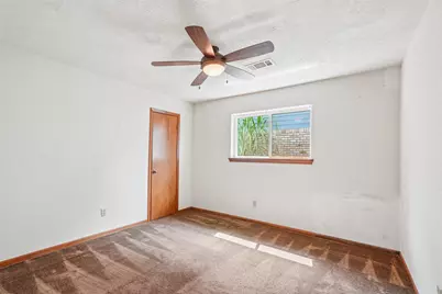 2275 Woodland Springs Street, Houston, TX 77077 - Photo 19