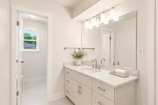 2275 Woodland Springs St, Houston, TX 77077 - Photo 27
