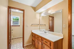 2275 Woodland Springs St, Houston, TX 77077 - Photo 23