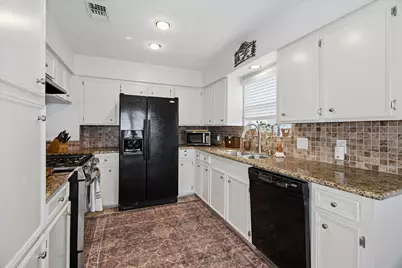 1300 Blue Heron, Bayou Vista, TX 77563 - Photo 11
