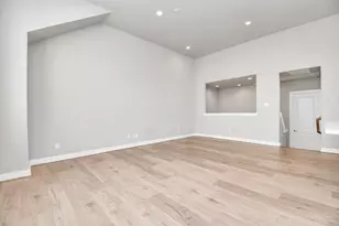 1105 Olivier Ln, Houston, TX 77055 - Photo 5