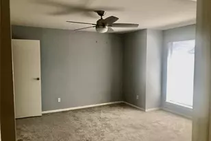 3150 Walnut Bend Ln, Houston, TX 77042 - Photo 5