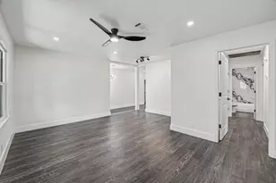 911 Wynnwood Ln, Houston, TX 77008 - Photo 13
