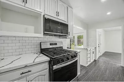 911 Wynnwood Lane, Houston, TX 77008 - Photo 9