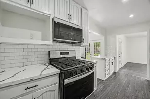 911 Wynnwood Ln, Houston, TX 77008 - Photo 9