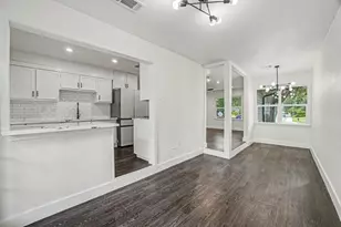 911 Wynnwood Ln, Houston, TX 77008 - Photo 5