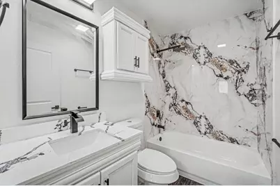 911 Wynnwood Lane, Houston, TX 77008 - Photo 17