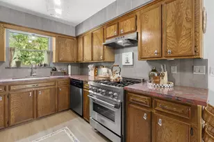 167 N Thunderbird Dr, Conroe, TX 77304 - Photo 13