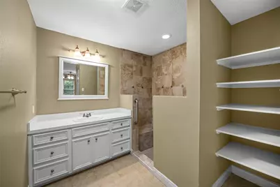 127 Marlin Avenue, Galveston, TX 77550 - Photo 19