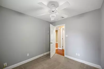 127 Marlin Avenue, Galveston, TX 77550 - Photo 15