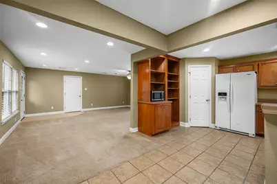 127 Marlin Avenue, Galveston, TX 77550 - Photo 9