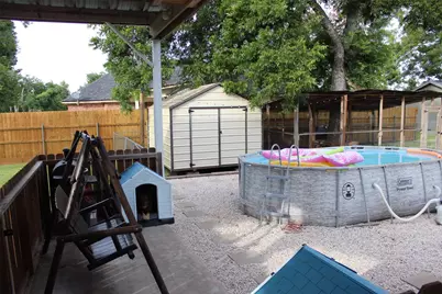 308 W Velasco Street, Brazoria, TX 77422 - Photo 25