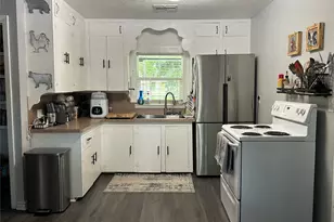 308 W Velasco St, Brazoria, TX 77422 - Photo 11