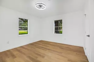 290 E Smith St, Sour Lake, TX 77659 - Photo 21