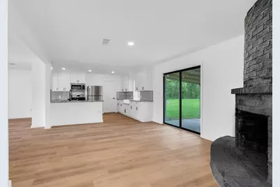 290 E Smith Street, Sour Lake, TX 77659 - Photo 11