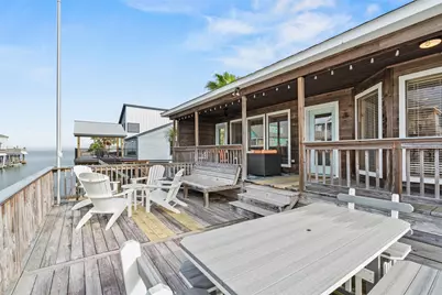 523 Paradise Drive, Galveston, TX 77554 - Photo 37