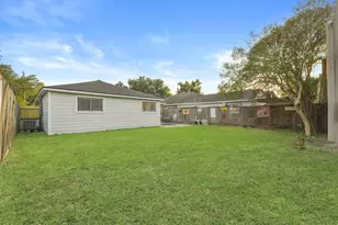 605 Kelley St, Houston, TX 77009 - Photo 5