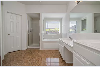 1402 Pine Knot Court, Pearland, TX 77581 - Photo 19