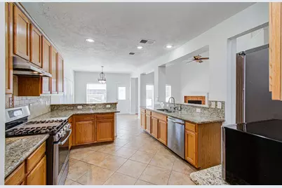 1402 Pine Knot Court, Pearland, TX 77581 - Photo 9