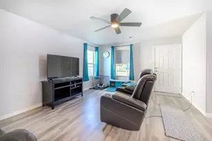 3401 3rd St, Bay City, TX 77414 - Photo 9