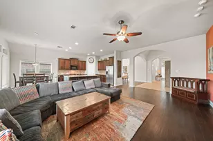 2816 Leafwood Ln, Pearland, TX 77584 - Photo 9