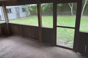 1301 Plantation Dr, Crockett, TX 75835 - Photo 11