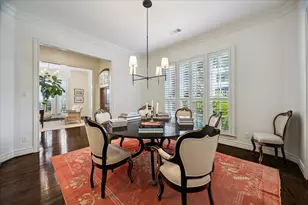 240 S Post Oak Ln, Houston, TX 77056 - Photo 11