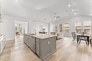 16631 Polletts Cove Ct, Humble, TX 77346 - Photo 5