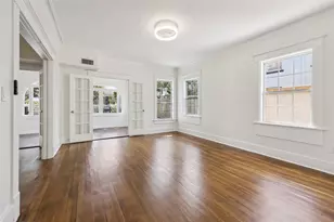 3818 Brandt St, Houston, TX 77006 - Photo 9