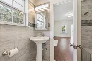 3818 Brandt St, Houston, TX 77006 - Photo 19