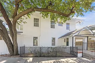 3818 Brandt St, Houston, TX 77006 - Photo 1