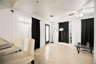 824 W 17th St, Houston, TX 77008 - Photo 3