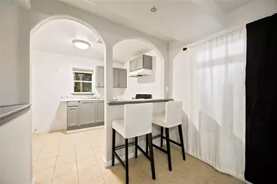 824 W 17th Street #D, Houston, TX 77008 - Photo 5