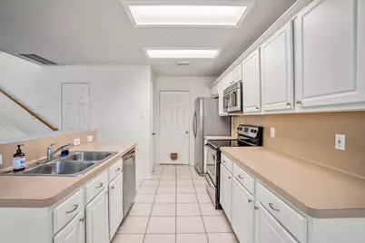 55 N Walden Elms Circle, The Woodlands, TX 77382 - Photo 17