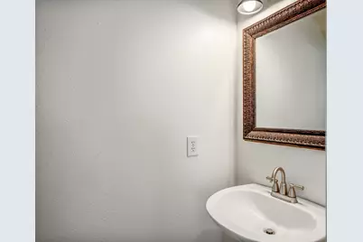 55 N Walden Elms Circle, The Woodlands, TX 77382 - Photo 7