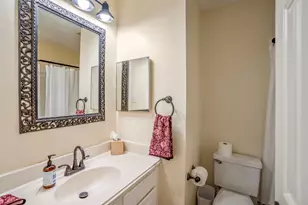 55 N Walden Elms Cir, The Woodlands, TX 77382 - Photo 27